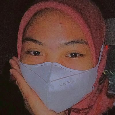 EkaHsrk's profile picture. Busy