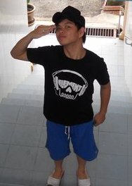 AndryanLow's profile picture. 