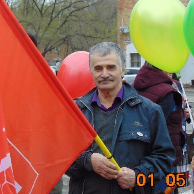 Шахтер-пенсионер. Маш. подз. электров. ш. «Центральная» ОАО «Приморскуголь» г. Партизанска. Работал на глуб. 517, 637, 757 м. с 15.подзем. и более 20 л. общ.ст.