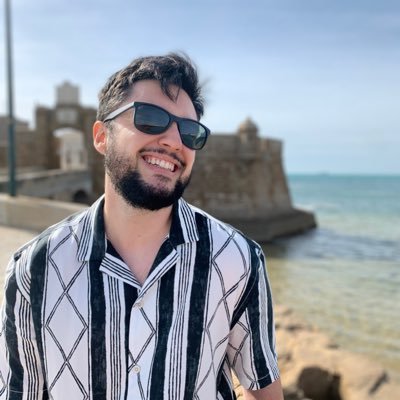 DavideRoldan7's profile picture. Edito @Revista_Zejel