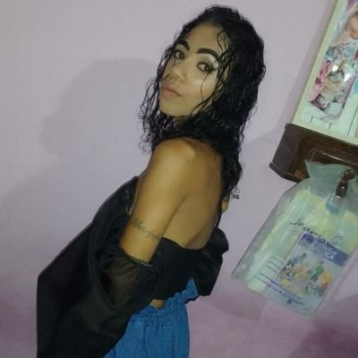 Leonina 🦁 Solteira 😝 Flamenguista 🖤❤️ Mãe De Uma Princesinha 👩👧