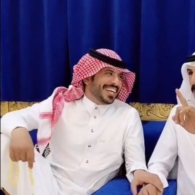 هذا الحساب الرسمي الوحيد الشاعروالمنشد عبدالعزيز الرويضي/حايل