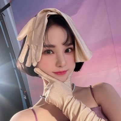07 나비인데 신비를 쪼끔 더 아끼는