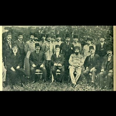 gokturkagaoglu1's profile picture. Kaç mevsim aşk pazarında geçti yalanlarla. Düş sattım aldanmışlara...