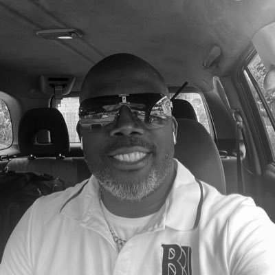 duppykankera's profile picture. Visual Storyteller #IlivewhereyouVacation 🇬🇩