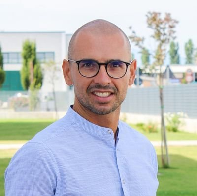 gianlucagentile's profile picture. Vivere è come sognare, ci si puo’ riuscire spegnendo la luce e tornando a dormire