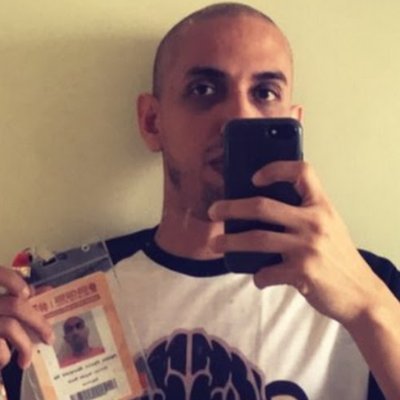 Ambientalista, geek, jogador quase compulsivo (disputo até pedra, papel, tesoura, lagarto e spock). Dedicado a um proposito maior que nem eu mesmo sei direito.