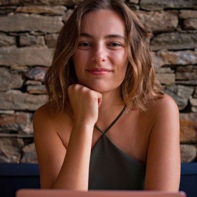 RebaneMaia's profile picture. Like water,invisible