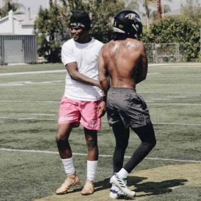 Rasya_RR2's profile picture. IFB Btw @SpursOfficial | @Ravens | @nyknicks | @shaiglalex | @DeMar_DeRozan | @KingJames | @KOT4Q