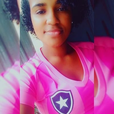 torcedora apaixonada pelo @BotafogoOficial🌟,
Que adora Jogos🎮🕹️ , 30 anos♌ , mãe de 3 ❤️💙🖤