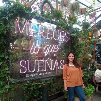Soy una apasionada de las novelas históricas y románticas.
Escritora
https://t.co/3MT3xj9esF 📚❤️