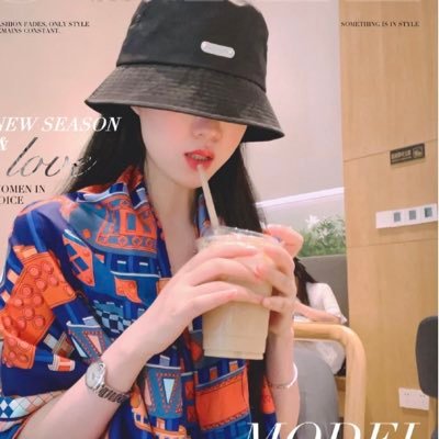 neatsi5's profile picture. 顺其自然，该吃吃该喝喝，运动瑜伽不能少