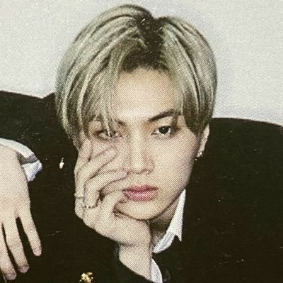 OT7. buying acc. kinda ia? 😶‍🌫️ 

                                   #ENHYPEN #SEVENTEEN .... 💭
