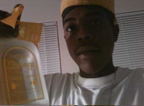 #Teamgetnbread # team tell ya gma to eat a dick...