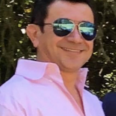 RobertoRPineda's profile picture. 