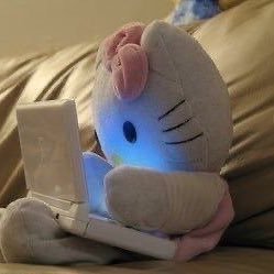 l0vely_tears's profile picture. 