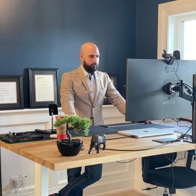 BojanCerberus's profile picture. Stock Market Expert • Options Specialist • Alpha Investor • Entrepreneur • Market Strategist • Educator “Financial Freedom through the Markets!" 📈📉💰