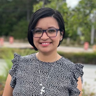 Wife | Mom | Project Based Learning advocate 🤓 📚🏝. 👧 👧 👧 💞