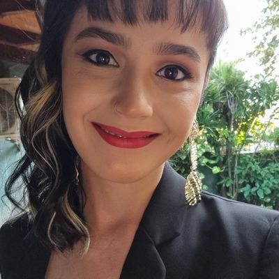 Hija de la india Juliana. Madre de Juliana. Lic. Comunicación @FCCUNC. ✍️ Investigación en migración y medios. Ig: nahirclaudia