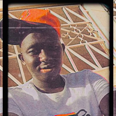 ChamRozay's profile picture. 