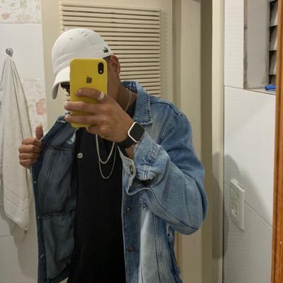 🏄🏽‍♂️