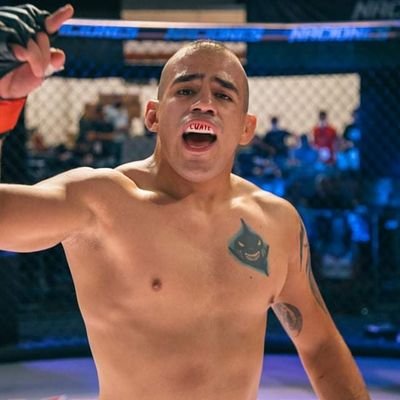 Peleador de mma en las 125lbs
Cinta café de bjj🟤
Mexicano 🇲🇽
