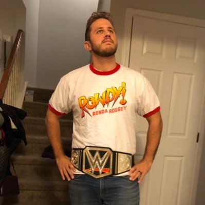 Voicing my Pro Wrestling and Arsenal opinions and saving the world - one Walrus at a time.
