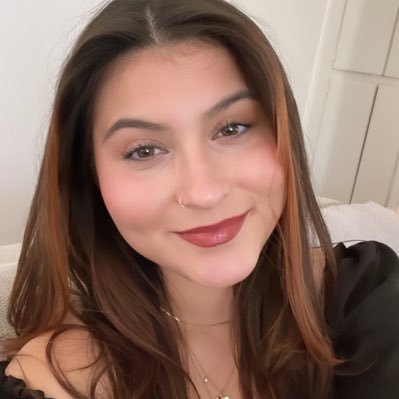 Fairlaneee's profile picture. 