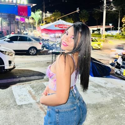 Paulaavilezg_'s profile picture. La mente es el límite.
¡La vida me enseñó que pase lo que pase sonreír es mejor!
















#676💎