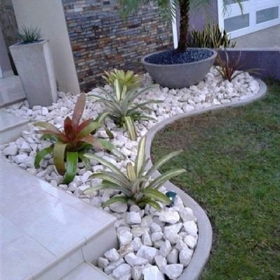 A proud LANDSCAPE ARCHITECT & HORTICULTURIST/

CEO GJULLIETTE FLORAL LANDSCAPING/

We Design, Construct and Maintain/

Instagram: gjuliette247