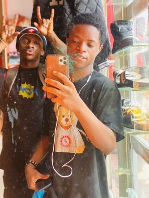 Eddie_bankz2's profile picture. Sad boy 💔
MF loner 😤