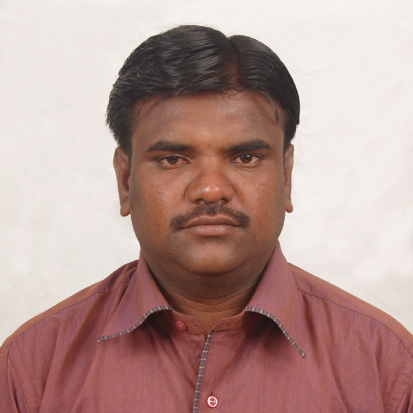 எனது வீடு எனது வாழ்வு,
என்று வாழ்வது வாழ்க்கையா?
இருக்கும் நாலு சுவருக்குள்ளே
வாழ நீ ஒரு கைதியா?
தேசம் வேறல்ல
தாயும் வேறல்ல
ஒன்றுதான்
புலமை பித்தன்