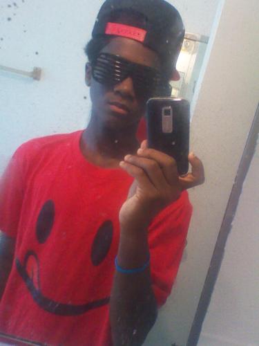 #teamdroid #teamsingle #teamswagg #teamawesome #TEAMAWESOMESWAGG, my name ryan nd if u follow me ima follow back. U wit me or u aggist me.RYAN™