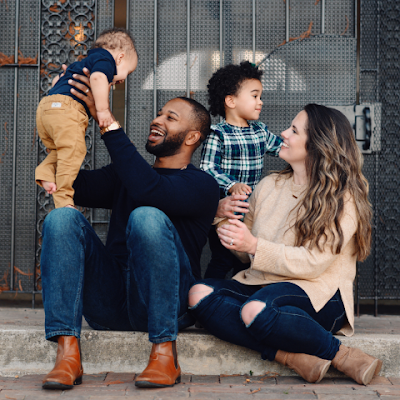 RayInvestSmart's profile picture. 