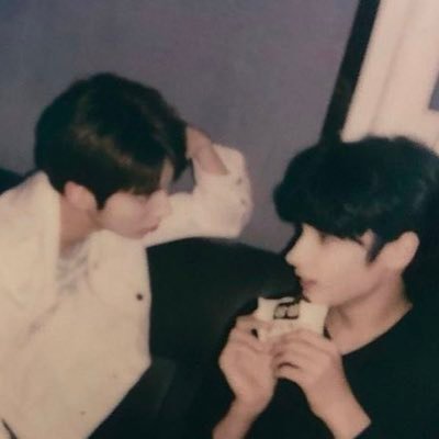 Ajikura feat.หมอไป๋พี่แพนทาโลนหล่อจังวะさんのプロフィール画像