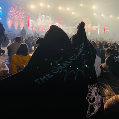 HeとUnder The Snow頼みます