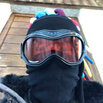 agent4_4_'s profile picture. J’veux finir millionnaire en kalenji