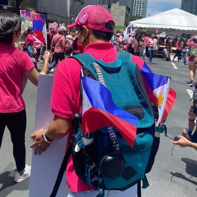 guhitnijeyk's profile picture. I like drawing and pizza 🍕