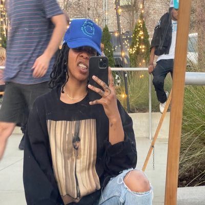 Bankroll Becky. Atlanta. Noble Blood. Photographer. Jewelette. Owner of @forevergoldenco. IG: nobleandpure__ & forevergoldenco #loveandlight #staygolden