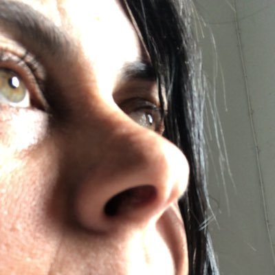 semrotulo123's profile picture. Não sou bolsominion, se for cai fora daqui. Sou esquerdista desde criança.