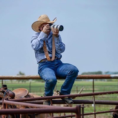 Owner DragginSHco. western/ cowboy photography, Powerlifting. Fitness coaching && training. 4x world record holder