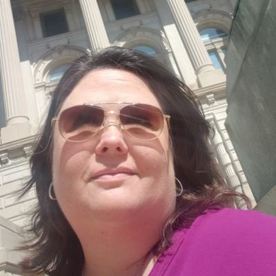 Covering state government and politics in Indiana since 1999.
Editor-in-Chief for Indiana Capital Chronicle.
https://t.co/RBTOMlAERB