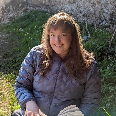 Voracious reader | Compulsive writer | Secret mermaid | #amwriting | #ADHD | she/her | @celeste_kallio@mindly.social
