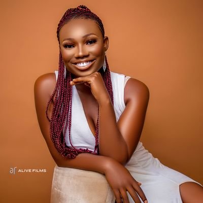 jayruthart's profile picture. Easygoing but strong-willed.
Sapiosexual + a creative writer.
Art lover + Actress + Business woman.