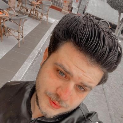 فوعزتي و جلالي إن رضيت بما قسمته لك لأرحت قلبك و بدنك و كنت عندي محمودا ..الحمد لله 💛🌻
Y 🌿💚