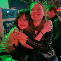 emilee (@emileesharp) 's Twitter Profile