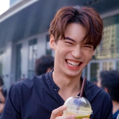 kaly_bw's profile picture. 🐰☀️