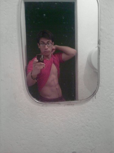 cesar1882's profile picture. 