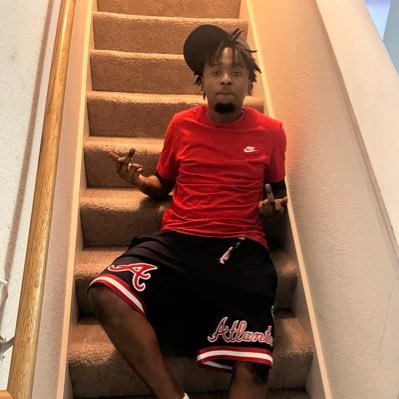 B_Coleman3's profile picture. 98’