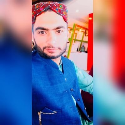 PirAZFAR2's profile picture. Teacher 📗✒